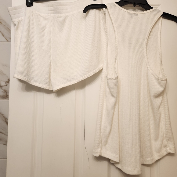 PJ Salvage Textured Essentials Shorts Lounge Set - Picture 8 of 12